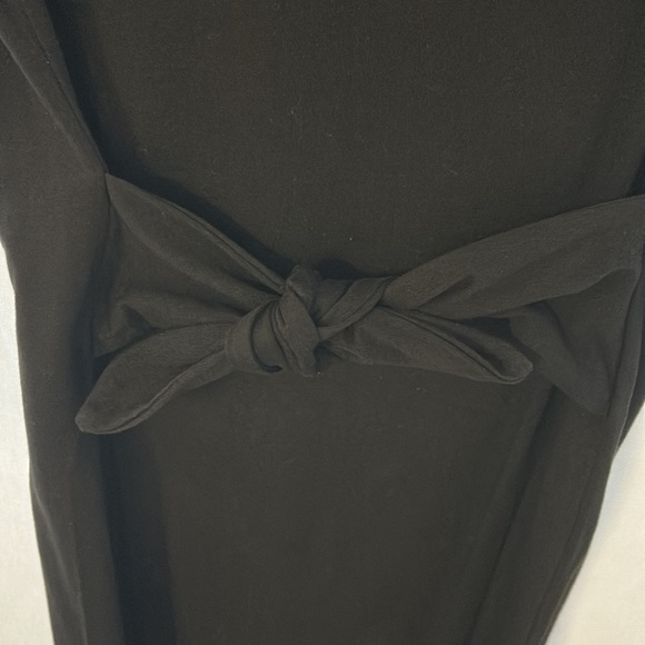 Women’s Dress - Picture 3 of 4